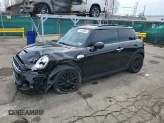 2017 MINI Hardtop Cooper S with VIN WMWXP7C52H3C61716, listed as a Copart auction lot 54447065 with 74,067 mi miles and Salvage title. Bid and sale history available at DreamBid. Image 1.