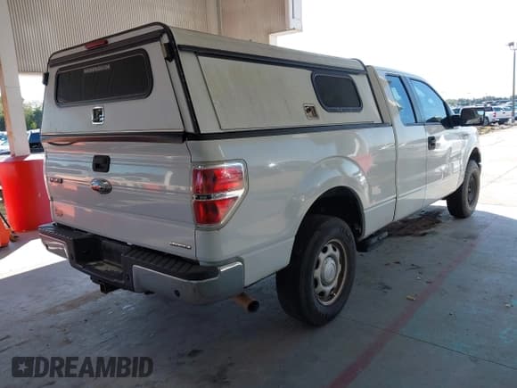 ✅ 2013 Ford F-150 XL • VIN: 1FTFX1EF7DKE13102 • Lot: 43571089. Listed on IAAI with 160,250 mi. Free auction sales archive from the USA and detailed vehicle history report at DreamBid. Image 4.