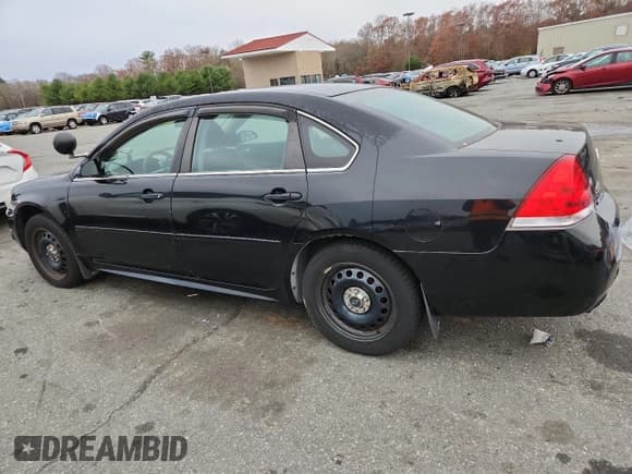 ✅ 2013 Chevrolet Impala Police • VIN: 2G1WD5E36D1179582 • Lot: 93154305. Wystawiony na Copart z przebiegiem 174 875 mil. Bezpłatny archiwum sprzedaży aukcyjnych z USA i szczegółowy raport historii pojazdu na DreamBid. Zdjęcie 2.