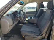 ✅ 2009 Chevrolet Silverado 1500 Work Truck • VIN: 1GCEC19C99Z147166 • Lot: 68673015. Wystawiony na Copart z przebiegiem 257 105 mil. Bezpłatny archiwum sprzedaży aukcyjnych z USA i szczegółowy raport historii pojazdu na DreamBid. Zdjęcie 7.