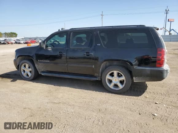 ✅ 2007 Chevrolet Suburban LT • VIN: 1GNFK16387R179722 • Lot: 74565934. Wystawiony na Copart z przebiegiem Nie podano. Bezpłatny archiwum sprzedaży aukcyjnych z USA i szczegółowy raport historii pojazdu na DreamBid. Zdjęcie 2.