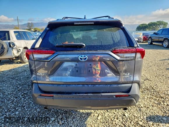 ✅ 2020 Toyota RAV4 Hybrid LE • VIN: 2T3LWRFV1LW060842 • Lot: 93686435. Wystawiony na Copart z przebiegiem 57 526 mil. Bezpłatny archiwum sprzedaży aukcyjnych z USA i szczegółowy raport historii pojazdu na DreamBid. Zdjęcie 6.