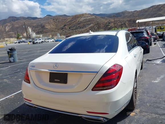 ✅ 2020 Mercedes-Benz S 560 • VIN: WDDUG8DB9LA520872 • Lot: 43268056. Listed on IAAI with 38,503 mi. Free auction sales archive from the USA and detailed vehicle history report at DreamBid. Image 16.