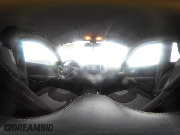 ✅ 2018 Jeep Cherokee Latitude • VIN: 1C4PJMCX2JD549818 • Лот: 42633416. Опубликован ранее на IAAI с пробегом 74 290 миль. Бесплатный доступ к архиву аукционных продаж из США и подробный отчёт об истории автомобиля на DreamBid. Изображение 18.