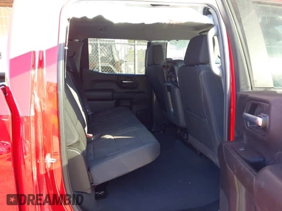 ✅ 2025 Chevrolet Silverado 1500 Custom • VIN: 1GCPKBEK3SZ180524 • Lot: 43362895. Wystawiony na IAAI z przebiegiem 8 816 mil. Bezpłatny archiwum sprzedaży aukcyjnych z USA i szczegółowy raport historii pojazdu na DreamBid. Zdjęcie 8.