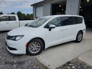 ✅ 2023 Chrysler Voyager LX • VIN: 2C4RC1CGXPR519876 • Lot: 84638765. Wystawiony na Copart z przebiegiem 75 896 mil. Bezpłatny archiwum sprzedaży aukcyjnych z USA i szczegółowy raport historii pojazdu na DreamBid. Zdjęcie 1.