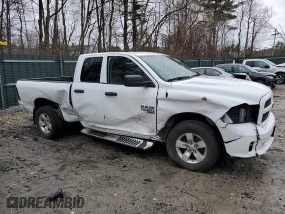 2019 Ram 1500 Express with VIN 1C6RR7FG1KS519292, listed as a Copart auction lot 41518704 with 42,188 mi miles and Salvage title. Bid and sale history available at DreamBid. Image 4.