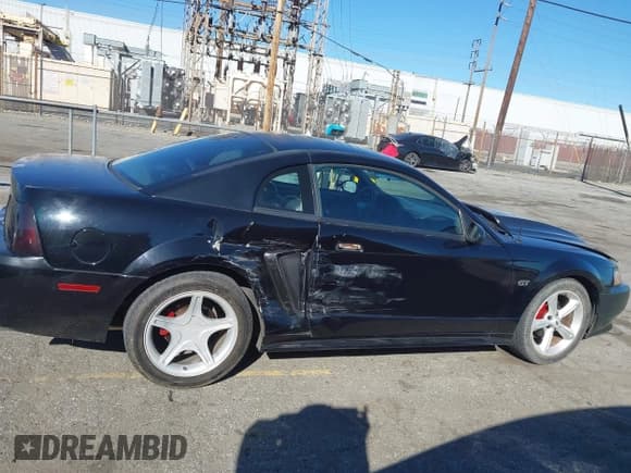 ✅ 2001 Ford Mustang GT Deluxe • VIN: 1FAFP42X41F158269 • Лот: 43804443. Опубликован ранее на IAAI с пробегом 136 530 миль. Бесплатный доступ к архиву аукционных продаж из США и подробный отчёт об истории автомобиля на DreamBid. Изображение 13.