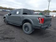 ✅ 2018 Ford F-150 Raptor • VIN: 1FTFW1RG7JFD92407 • Lot: 43445340. Wystawiony na IAAI z przebiegiem 86 234 mil. Bezpłatny archiwum sprzedaży aukcyjnych z USA i szczegółowy raport historii pojazdu na DreamBid. Zdjęcie 3.
