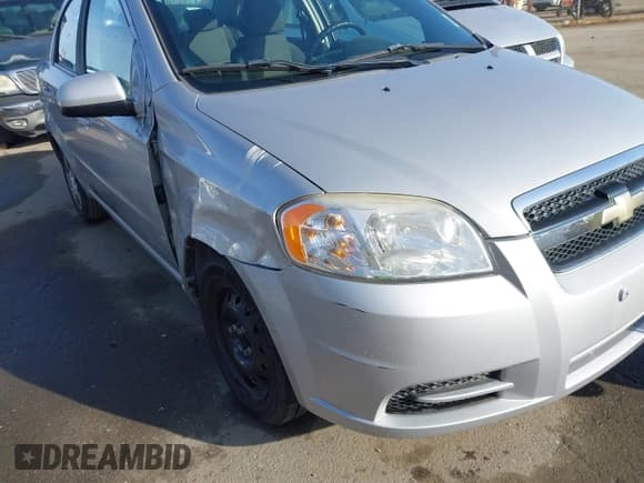 ✅ 2010 Chevrolet Aveo 1LT • VIN: KL1TD5DE1AB107186 • Lot: 41912965. Wystawiony na IAAI z przebiegiem 61 111 mil. Bezpłatny archiwum sprzedaży aukcyjnych z USA i szczegółowy raport historii pojazdu na DreamBid. Zdjęcie 14.