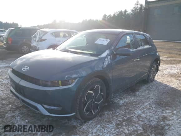 ✅ 2024 Hyundai Ioniq 5 SE Standard Range • VIN: KM8KM4DB0RU321327 • Lot: 41396112. Wystawiony na IAAI z przebiegiem 4 301 mil. Bezpłatny archiwum sprzedaży aukcyjnych z USA i szczegółowy raport historii pojazdu na DreamBid. Zdjęcie 2.