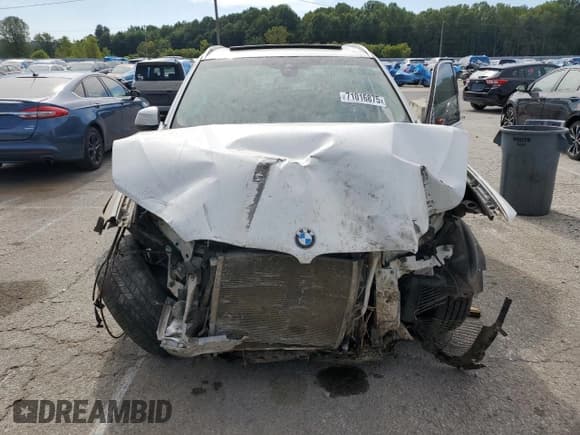 ✅ 2015 BMW X5 xDrive50i • VIN: 5UXKR6C58F0J79243 • Лот: 71016875. Опубликован ранее на Copart с пробегом Не указан. Бесплатный доступ к архиву аукционных продаж из США и подробный отчёт об истории автомобиля на DreamBid. Изображение 5.