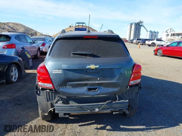✅ 2022 Chevrolet Trax LT • VIN: KL7CJPSM7NB560335 • Lot: 43662691. Listed on IAAI with 52,182 mi. Free auction sales archive from the USA and detailed vehicle history report at DreamBid. Image 16.