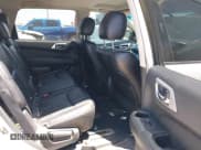 ✅ 2015 Nissan Pathfinder SV • VIN: 5N1AR2MN4FC721565 • Lot: 42779220. Listed on IAAI with 79,456 mi. Free auction sales archive from the USA and detailed vehicle history report at DreamBid. Image 8.