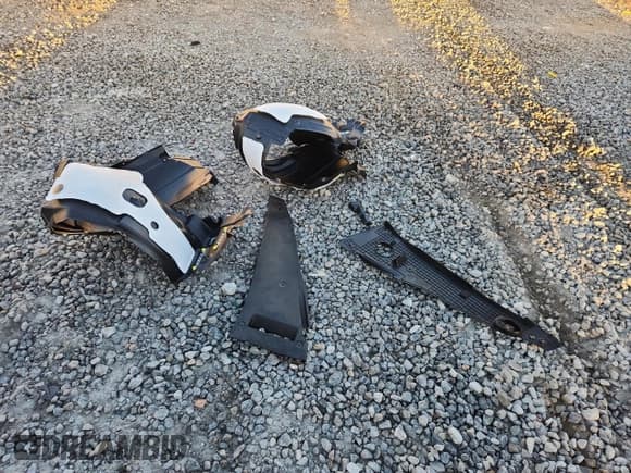 ✅ 2010 Lexus LS 460 • VIN: JTHBL5EFXA5098757 • Лот: 89830575. Опубликован ранее на Copart с пробегом 152 718 миль. Бесплатный доступ к архиву аукционных продаж из США и подробный отчёт об истории автомобиля на DreamBid. Изображение 12.