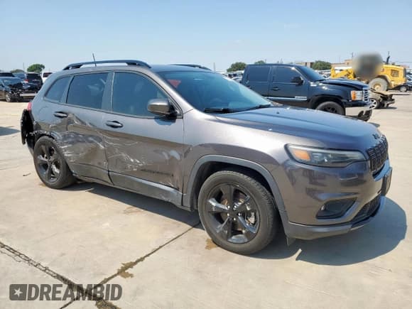 ✅ 2019 Jeep Cherokee Altitude • VIN: 1C4PJLLB2KD338974 • Lot: 67590585. Listed on Copart with 79,277 mi. Free auction sales archive from the USA and detailed vehicle history report at DreamBid. Image 4.