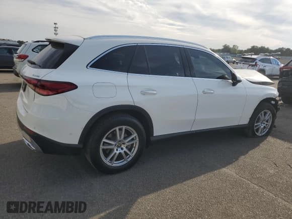 ✅ 2025 Mercedes-Benz GLC 300 • VIN: W1NKM4HB4SF241305 • Lot: 80206535. Listed on Copart with 5,030 mi. Free auction sales archive from the USA and detailed vehicle history report at DreamBid. Image 3.
