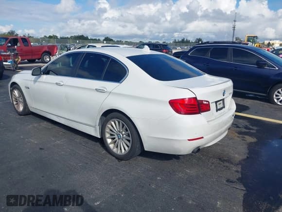 ✅ 2013 BMW 5 Series 535i • VIN: WBAFR7C57DC828936 • Лот: 43414450. Опубликован ранее на IAAI с пробегом 71 795 миль. Бесплатный доступ к архиву аукционных продаж из США и подробный отчёт об истории автомобиля на DreamBid. Изображение 3.