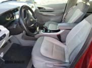 ✅ 2017 Chevrolet Bolt EV Premier • VIN: 1G1FX6S09H4178900 • Lot: 83892254. Wystawiony na Copart z przebiegiem Nie podano. Bezpłatny archiwum sprzedaży aukcyjnych z USA i szczegółowy raport historii pojazdu na DreamBid. Zdjęcie 7.