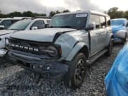 ✅ 2023 Ford Bronco Outer Banks • VIN: 1FMEE5BP7PLB67930 • Лот: 68361215. Опубликован ранее на Copart с пробегом 42 507 миль. Бесплатный доступ к архиву аукционных продаж из США и подробный отчёт об истории автомобиля на DreamBid. Изображение 1.