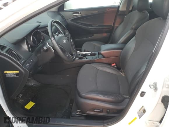 ✅ 2013 Hyundai Sonata SE • VIN: 5NPEC4AB7DH774100 • Lot: 76060864. Wystawiony na Copart z przebiegiem Nie podano. Bezpłatny archiwum sprzedaży aukcyjnych z USA i szczegółowy raport historii pojazdu na DreamBid. Zdjęcie 7.