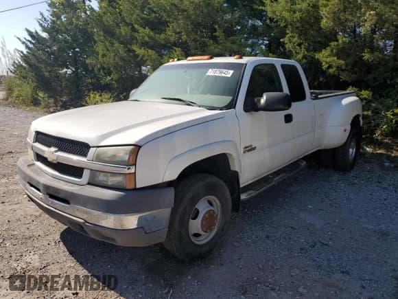 ✅ 2004 Chevrolet Silverado 3500 LS • VIN: 1GCJK39114E142054 • Lot: 71879645. Listed on Copart with Not provided. Free auction sales archive from the USA and detailed vehicle history report at DreamBid. Image 1.