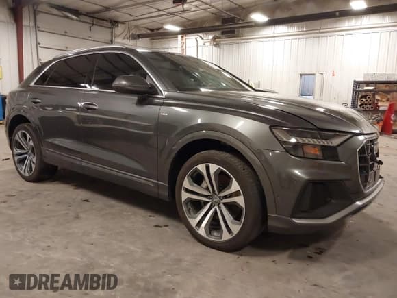 ✅ 2020 Audi Q8 Prestige • VIN: WA1FVAF11LD004003 • Лот: 42275194. Опубликован ранее на IAAI с пробегом 56 045 миль. Бесплатный доступ к архиву аукционных продаж из США и подробный отчёт об истории автомобиля на DreamBid. Изображение 1.