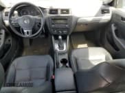 ✅ 2013 Volkswagen Jetta SE • VIN: 3VWDP7AJXDM281723 • Lot: 57235725. Listed on Copart with 128,157 mi. Free auction sales archive from the USA and detailed vehicle history report at DreamBid. Image 8.