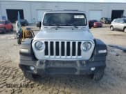✅ 2023 Jeep Wrangler Sport S • VIN: 1C4HJXDG4PW508723 • Lot: 81718245. Wystawiony na Copart z przebiegiem 32 440 mil. Bezpłatny archiwum sprzedaży aukcyjnych z USA i szczegółowy raport historii pojazdu na DreamBid. Zdjęcie 5.