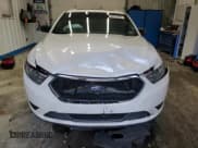 ✅ 2015 Ford Taurus SHO • VIN: 1FAHP2KT7FG198924 • Лот: 89813455. Опубликован ранее на Copart с пробегом 113 223 миль. Бесплатный доступ к архиву аукционных продаж из США и подробный отчёт об истории автомобиля на DreamBid. Изображение 5.