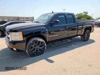 ✅ 2007 Chevrolet Silverado 1500 LTZ • VIN: 1GCEC19077Z569990 • Lot: 68069885. Listed on Copart with 211,596 mi. Free auction sales archive from the USA and detailed vehicle history report at DreamBid. Image 1.