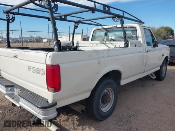 ✅ 1997 Ford F-250 • VIN: 1FTHF25H5VEB07485 • Lot: 41195924. Listed on IAAI with 290,886 mi. Free auction sales archive from the USA and detailed vehicle history report at DreamBid. Image 4.