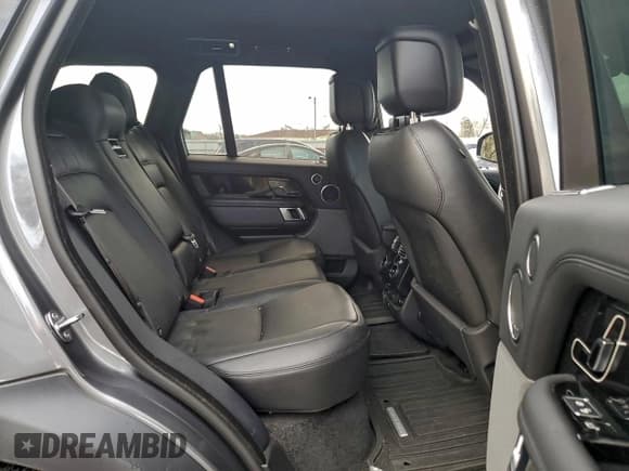 ✅ 2018 Land Rover Range Rover HSE • VIN: SALGS2SV9JA515418 • Lot: 93394755. Listed on Copart with 69,008 mi. Free auction sales archive from the USA and detailed vehicle history report at DreamBid. Image 11.