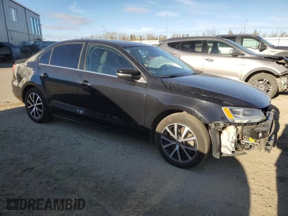 ✅ 2015 Volkswagen Jetta SE • VIN: 3VWD07AJ5FM204748 • Lot: 86335465. Wystawiony na Copart z przebiegiem 228 889 mil. Bezpłatny archiwum sprzedaży aukcyjnych z USA i szczegółowy raport historii pojazdu na DreamBid. Zdjęcie 4.