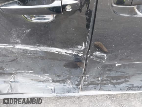 ✅ 2013 Toyota Sienna LE AAS • VIN: 5TDKK3DC0DS318471 • Lot: 43518030. Listed on IAAI with 199,893 mi. Free auction sales archive from the USA and detailed vehicle history report at DreamBid. Image 9.