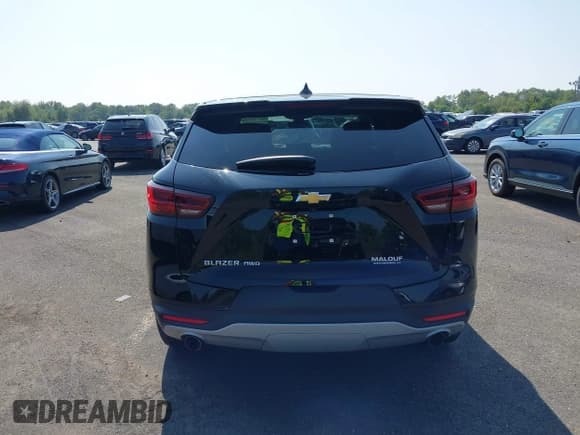 ✅ 2023 Chevrolet Blazer LT • VIN: 3GNKBHR42PS221987 • Lot: 42786132. Wystawiony na IAAI z przebiegiem 17 087 mil. Bezpłatny archiwum sprzedaży aukcyjnych z USA i szczegółowy raport historii pojazdu na DreamBid. Zdjęcie 14.