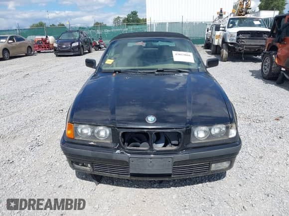 1999 BMW 3 Series 328i с VIN WBABK833XXEY92985, выставлен на аукционе IAAI как лот 43023866 с пробегом Не указан миль и . История ставок и продаж доступна на DreamBid. Изображение 6.