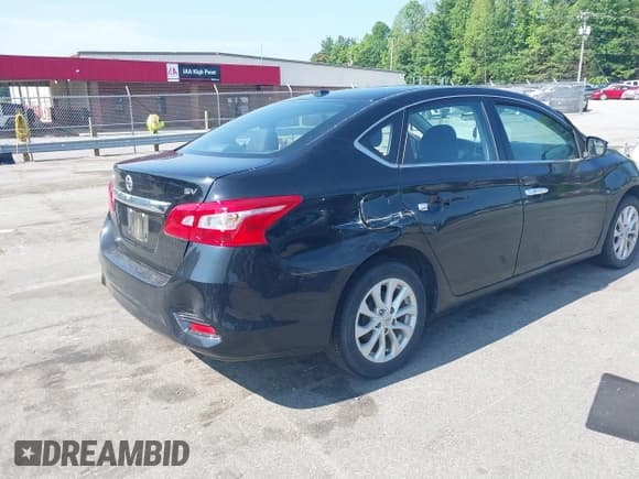 ✅ 2019 Nissan Sentra SV • VIN: 3N1AB7AP9KY234913 • Lot: 42432844. Listed on IAAI with 83,175 mi. Free auction sales archive from the USA and detailed vehicle history report at DreamBid. Image 4.