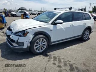 ✅ 2017 Volkswagen Golf S • VIN: 3VWH17AUXHM505351 • Лот: 70717005. Опубликован ранее на Copart с пробегом 115 471 миль. Бесплатный доступ к архиву аукционных продаж из США и подробный отчёт об истории автомобиля на DreamBid. Изображение 1.