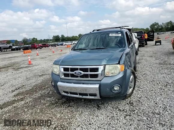 ✅ 2010 Ford Escape Limited • VIN: 1FMCU0EG3AKD32152 • Lot: 84270595. Wystawiony na Copart z przebiegiem 148 641 mil. Bezpłatny archiwum sprzedaży aukcyjnych z USA i szczegółowy raport historii pojazdu na DreamBid. Zdjęcie 14.