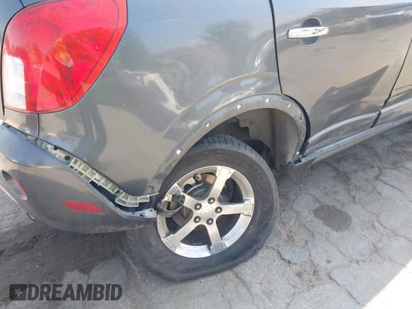 ✅ 2013 Chevrolet Captiva Sport LT • VIN: 3GNAL3EK4DS581063 • Lot: 42111098. Wystawiony na IAAI z przebiegiem 178 301 mil. Bezpłatny archiwum sprzedaży aukcyjnych z USA i szczegółowy raport historii pojazdu na DreamBid. Zdjęcie 6.