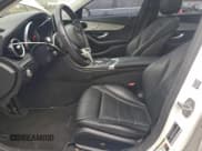 ✅ 2018 Mercedes-Benz C 300 • VIN: 55SWF4JB3JU265027 • Lot: 93170035. Wystawiony na Copart z przebiegiem 73 572 mil. Bezpłatny archiwum sprzedaży aukcyjnych z USA i szczegółowy raport historii pojazdu na DreamBid. Zdjęcie 7.