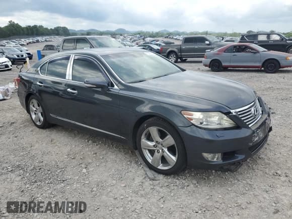 ✅ 2010 Lexus LS 460 • VIN: JTHBL5EF4A5100955 • Lot: 57587705. Listed on Copart with 174,174 mi. Free auction sales archive from the USA and detailed vehicle history report at DreamBid. Image 4.