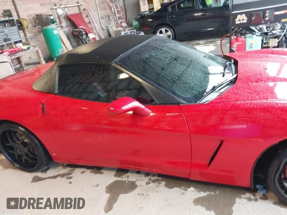 ✅ 2007 Chevrolet Corvette • VIN: 1G1YY36U475121787 • Лот: 43542768. Опубликован ранее на IAAI с пробегом 140 121 миль. Бесплатный доступ к архиву аукционных продаж из США и подробный отчёт об истории автомобиля на DreamBid. Изображение 13.