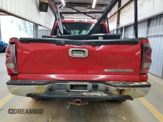 ✅ 2006 Chevrolet Silverado 1500 Work Truck • VIN: 1GCEK19V66E216855 • Лот: 74932654. Опубликован ранее на Copart с пробегом 214 990 миль. Бесплатный доступ к архиву аукционных продаж из США и подробный отчёт об истории автомобиля на DreamBid. Изображение 6.