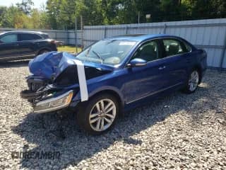 ✅ 2017 Volkswagen Passat SEL Premium • VIN: 1VWCT7A39HC016808 • Lot: 69110315. Listed on Copart with 113,752 mi. Free auction sales archive from the USA and detailed vehicle history report at DreamBid. Image 1.