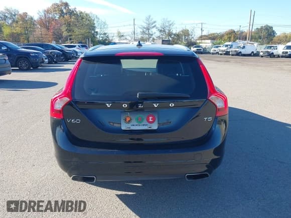 ✅ 2016 Volvo V60 T5 Drive-E Premier • VIN: YV140MEK0G1291486 • Lot: 43500694. Listed on IAAI with 129,785 mi. Free auction sales archive from the USA and detailed vehicle history report at DreamBid. Image 16.