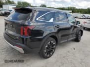 ✅ 2025 Kia Sorento X-Line EX • VIN: 5XYRHDJF8SG360608 • Lot: 65205815. Wystawiony na Copart z przebiegiem 2 444 mil. Bezpłatny archiwum sprzedaży aukcyjnych z USA i szczegółowy raport historii pojazdu na DreamBid. Zdjęcie 3.