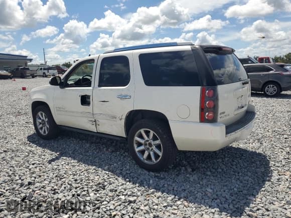 ✅ 2009 GMC Yukon Denali • VIN: 1GKFK03299R258354 • Лот: 70780905. Опубликован ранее на Copart с пробегом 130 037 миль. Бесплатный доступ к архиву аукционных продаж из США и подробный отчёт об истории автомобиля на DreamBid. Изображение 2.