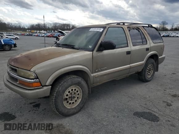 ✅ 2004 Chevrolet Blazer LS • VIN: 1GNDT13X14K123234 • Lot: 51207815. Wystawiony na Copart z przebiegiem 207 832 mil. Bezpłatny archiwum sprzedaży aukcyjnych z USA i szczegółowy raport historii pojazdu na DreamBid. Zdjęcie 1.